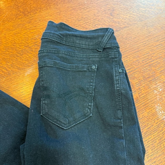 Wallflower size 9 Black  The Ultra Fit Women's Jeans cuffed ankle - Picture 8 of 9